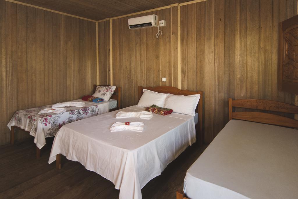 Amazon Arowana Lodge Careiro Szoba fotó